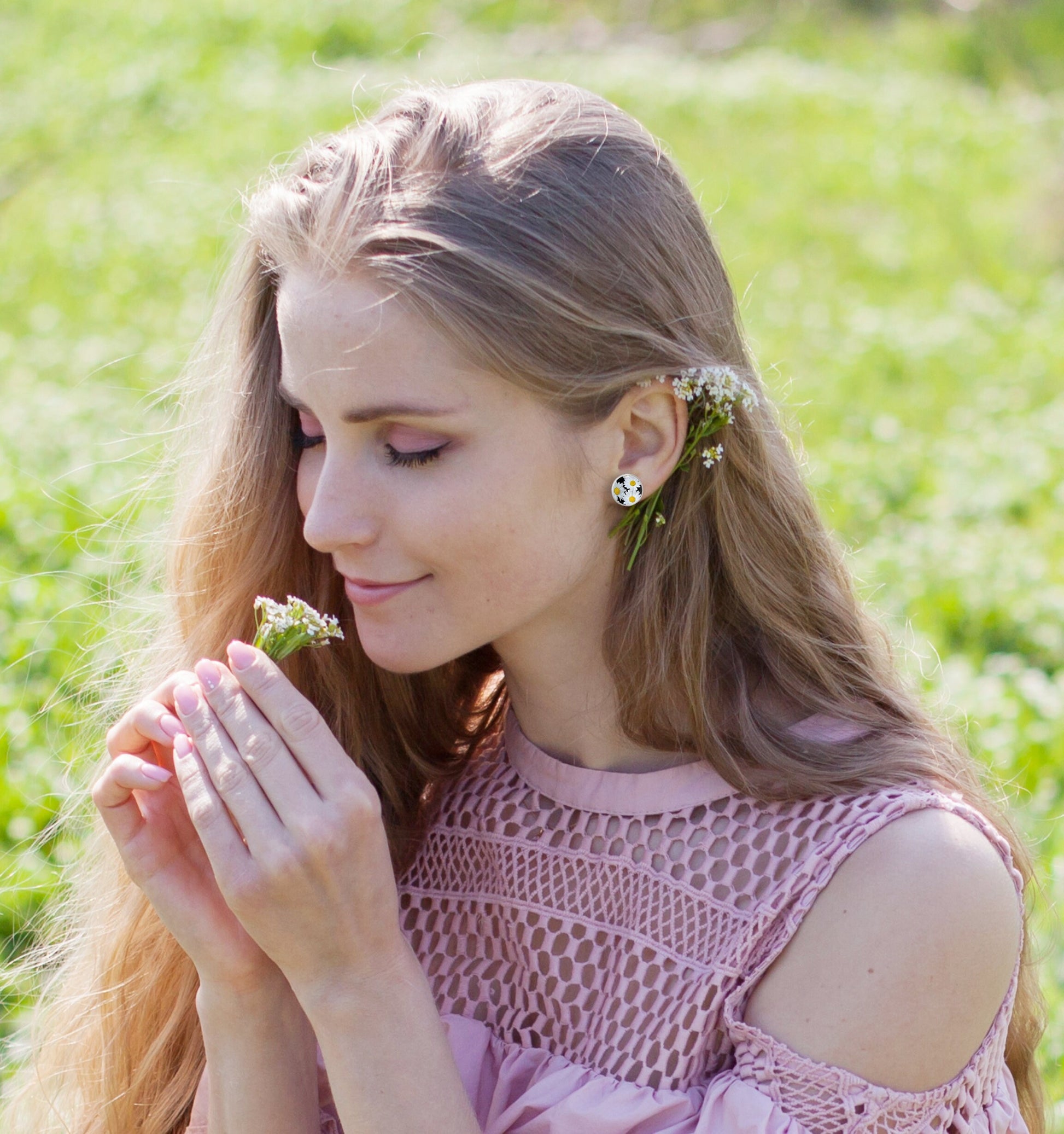 Gänseblume Ohrringe, Gänseblümchen Ohrstecker, Blumen Ohrringe, kleine Daisy Ohrringe, Geschenke für sie, Mama Geschenk,Daisy Earrings